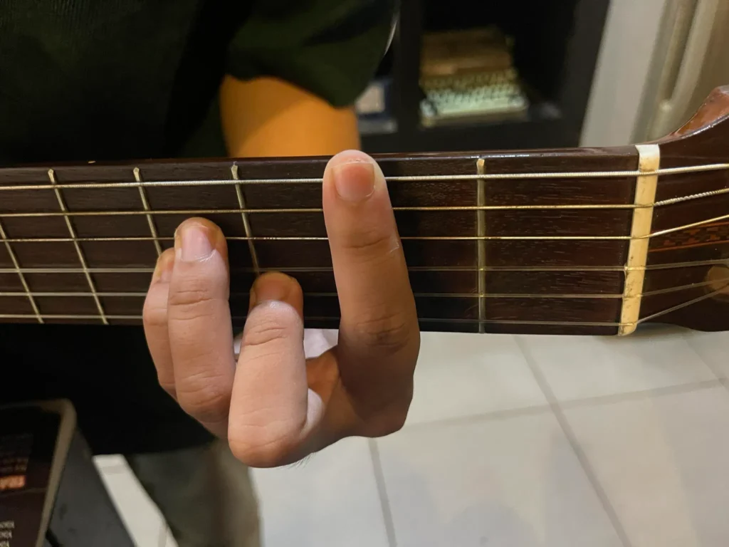 Cách Chuyển Hợp Âm Nhanh và Mượt Mà Cho Người Mới 4 Cách luyện chuyển hợp âm nhanh và chính xác - Festival Guitar Talent