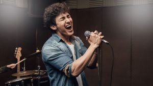 Bí quyết hát hay cho người mới bắt đầu: Luyện giọng hát và xác định to –  SÓNG NHẠC AUDIO