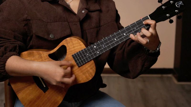 Cách Chọn Size Đàn Ukulele: Soprano, Concert, Tenor, Baritone